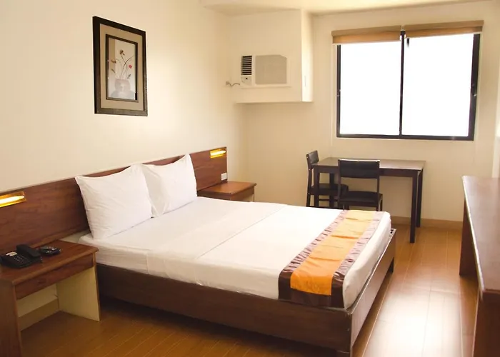 M Suites Hotel