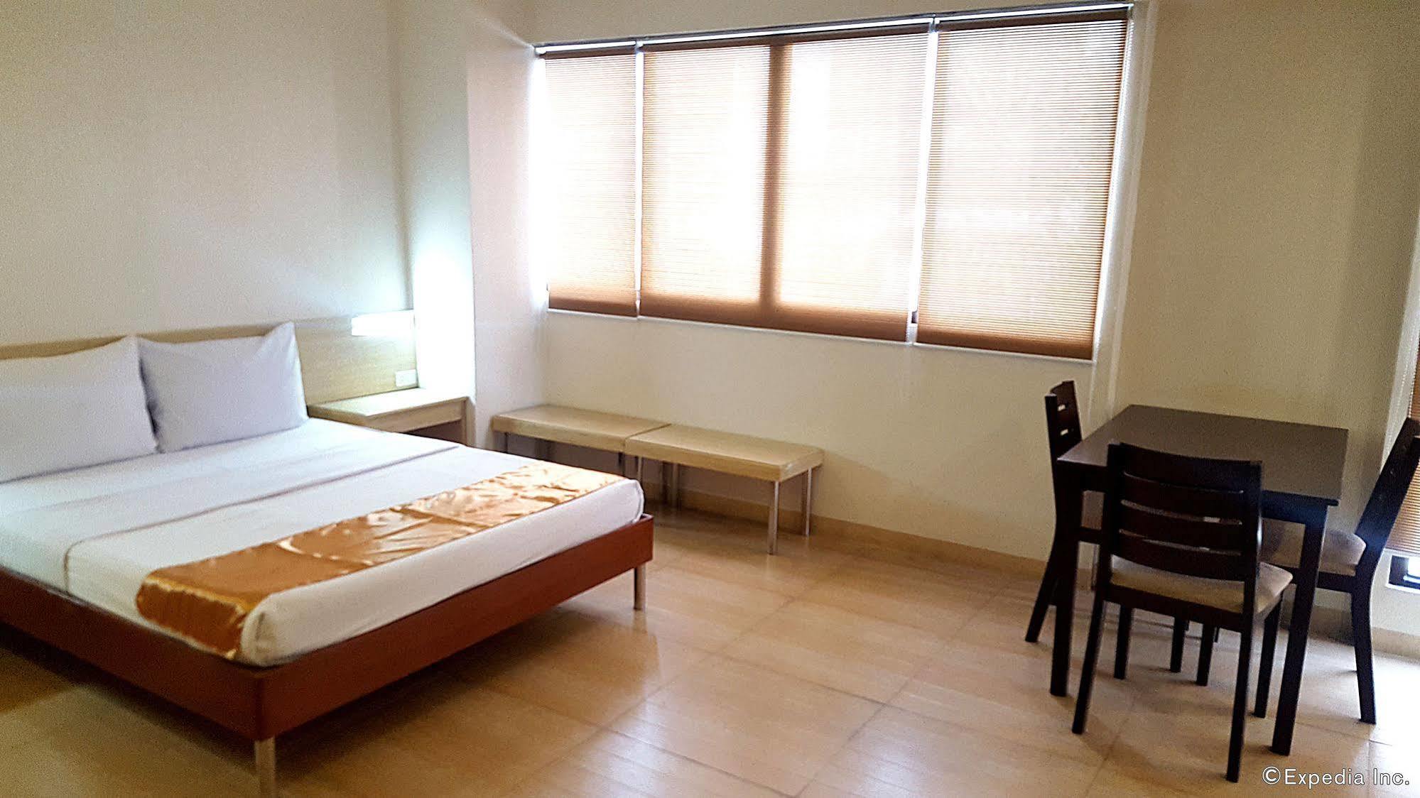 M 3* Makati City