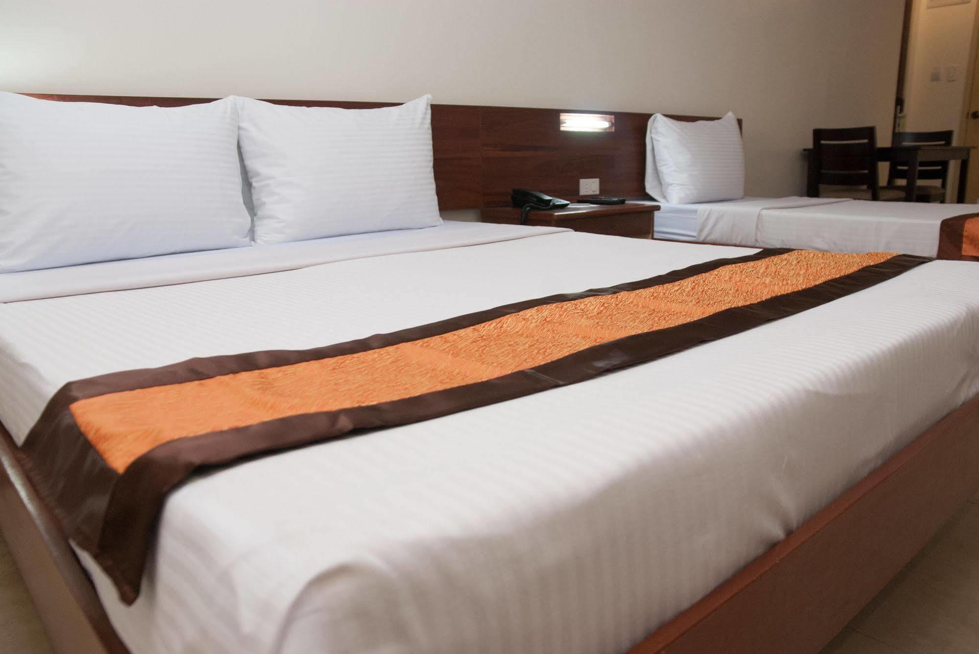 Hotel M 3*