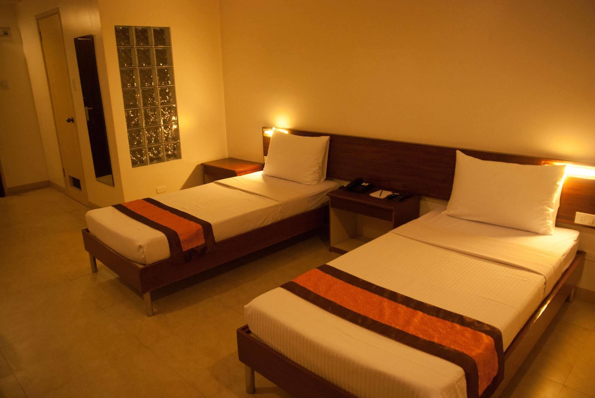 M 3* Makati City