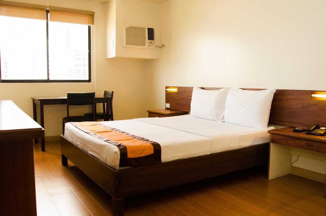 M 3* Makati City